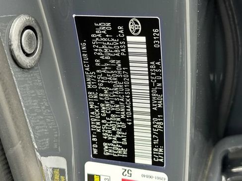 Used 2025 Toyota Camry SE w/ Convenience Package FWD image 27