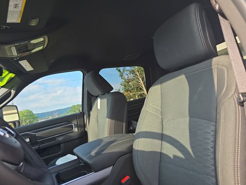 New 2025 RAM 2500 Big Horn image 12