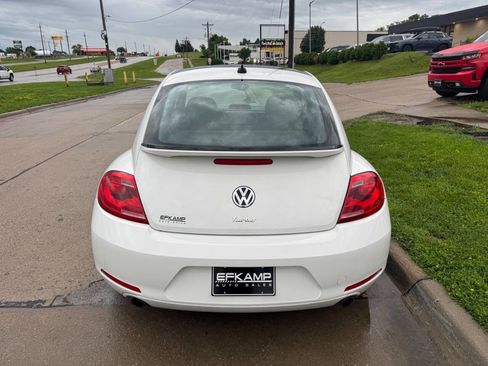 Used 2013 Volkswagen Beetle 2.0T FWD image 4