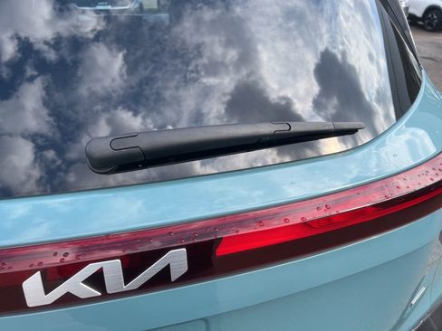 Certified 2024 Kia Seltos SX w/ SX Sunroof Package image 38