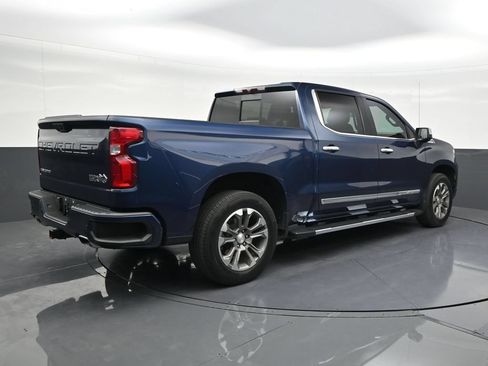 Used 2023 Chevrolet Silverado 1500 High Country w/ High Country Premium Package AWD/4WD image 5