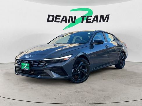 New 2026 Hyundai Elantra SEL Sport Premium FWD image 3