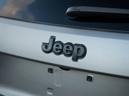 Used 2020 Jeep Grand Cherokee Trackhawk w/ Trailer Tow Group IV AWD/4WD image 21