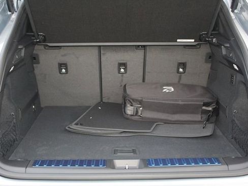 New 2025 Porsche Macan 4S Electric image 12