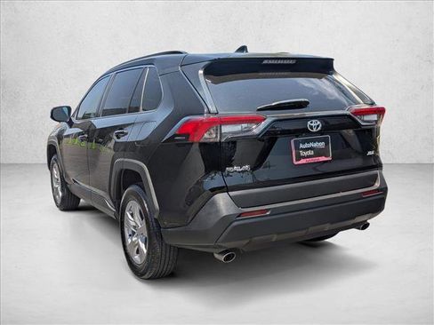 Used 2024 Toyota RAV4 XLE FWD image 8