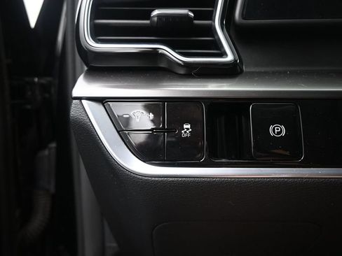Used 2024 Kia Sportage EX FWD image 33
