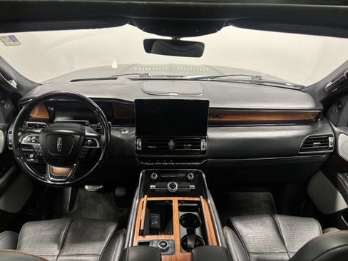 Used 2022 Lincoln Navigator L Black Label image 21