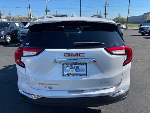 Used 2023 GMC Terrain SLT w/ Infotainment Package II image 7