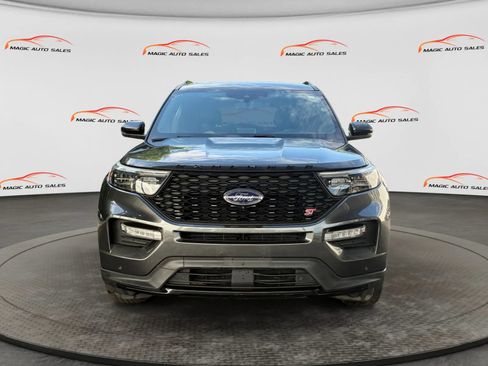 Used 2020 Ford Explorer ST w/ Premium Technology Package AWD/4WD image 3