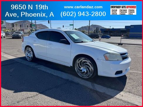 Used 2013 Dodge Avenger SE image 1