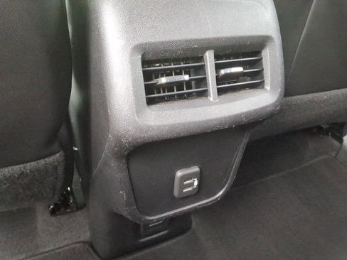 Used 2019 Chevrolet Equinox Premier image 19