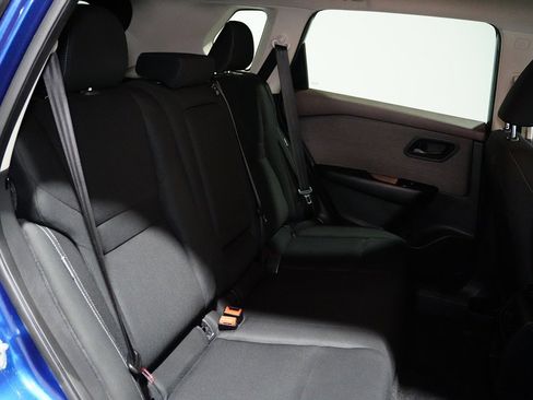 Used 2023 Nissan Rogue S image 21