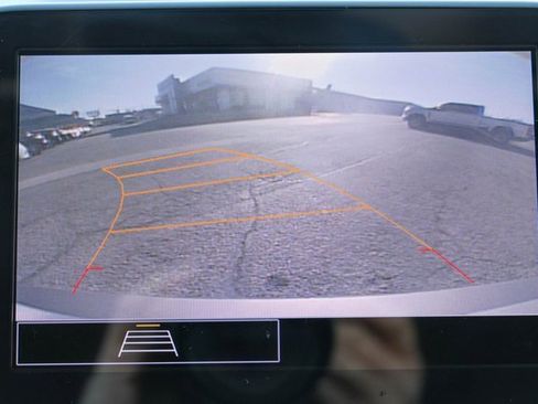 Used 2022 Chevrolet Malibu LT image 27