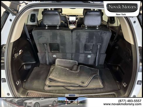 Used 2023 Jeep Grand Cherokee L Limited AWD/4WD image 12