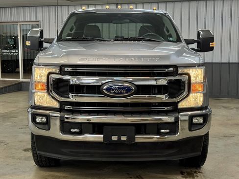Used 2022 Ford F250 XLT w/ XLT Premium Package image 3