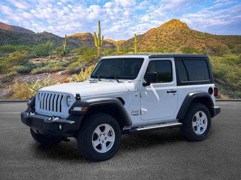 Used 2020 Jeep Wrangler Sport AWD/4WD image 9