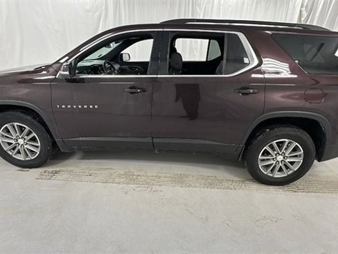 Used 2023 Chevrolet Traverse LT image 6