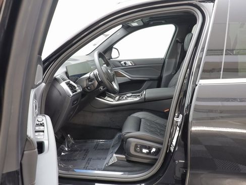 New 2026 BMW X5 xDrive40i w/ Climate Comfort Package image 6