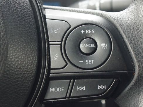 Used 2020 Toyota Corolla LE image 8