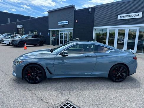 Used 2022 INFINITI Q60 Red Sport 400 w/ Cargo Package AWD/4WD image 5