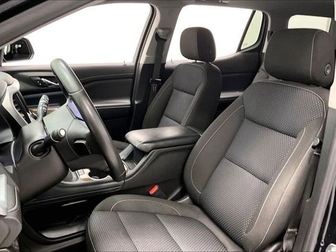 Used 2021 GMC Acadia SLE image 26