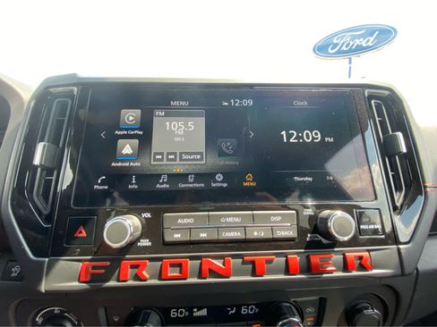 Used 2025 Nissan Frontier PRO-4X w/ Interior Protection Package AWD/4WD image 26