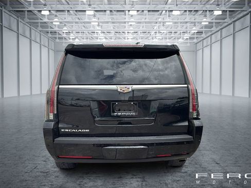 Used 2018 Cadillac Escalade ESV Platinum image 4