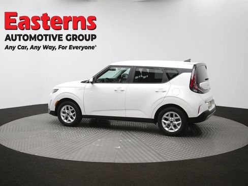 Used 2025 Kia Soul LX FWD image 60