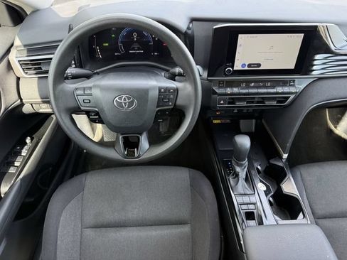 Used 2025 Toyota Camry LE FWD image 12
