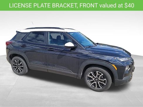 Used 2021 Chevrolet TrailBlazer ACTIV image 2
