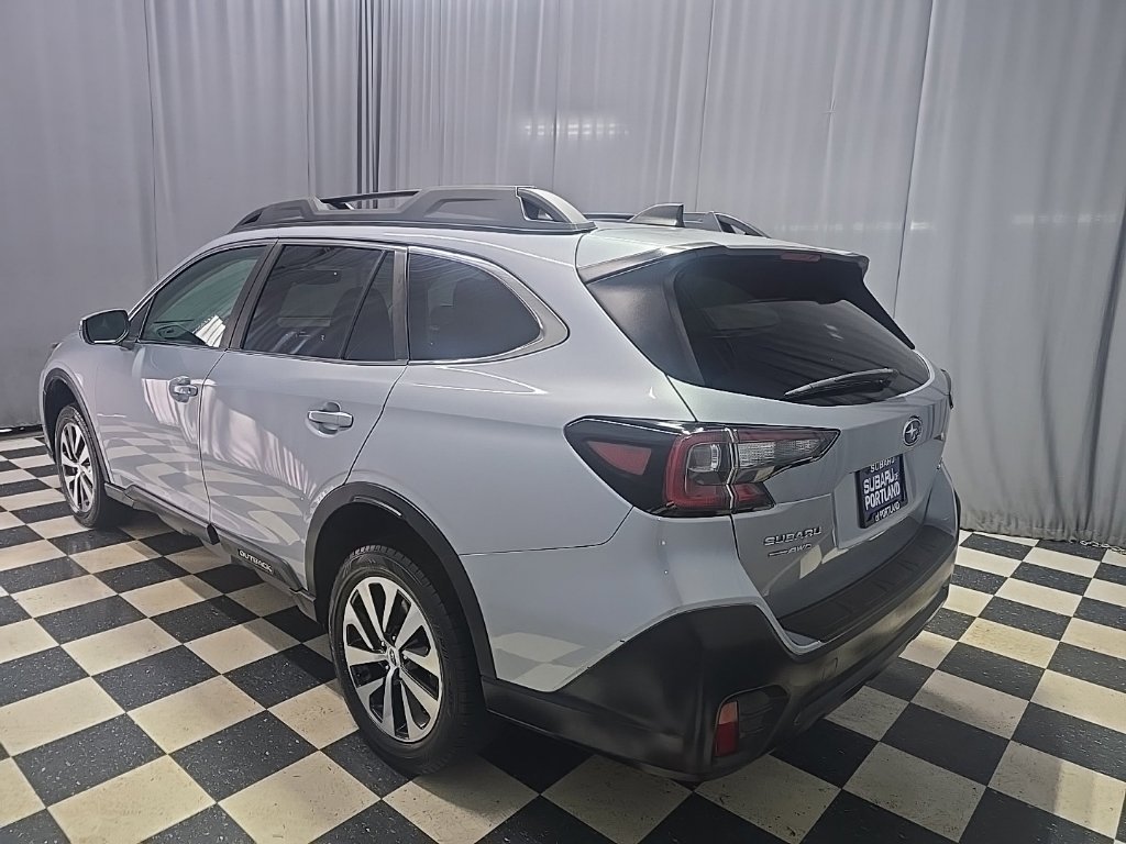 Used 2021 Subaru Outback Premium AWD/4WD image 6