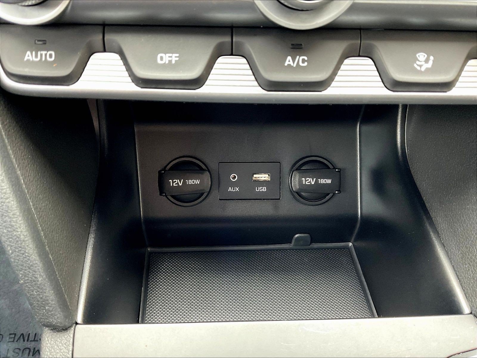 Used 2020 Hyundai Elantra SEL w/ Cargo Package (C1) FWD image 14