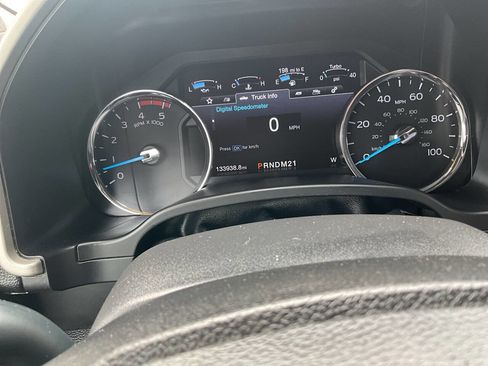 Used 2017 Ford F250 Lariat w/ Lariat Ultimate Package image 41