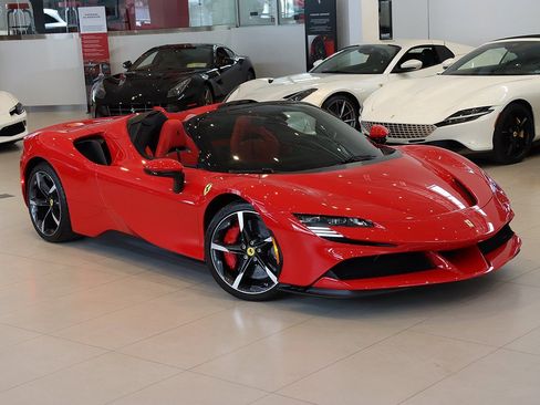 Certified 2022 Ferrari SF90 Spider image 7