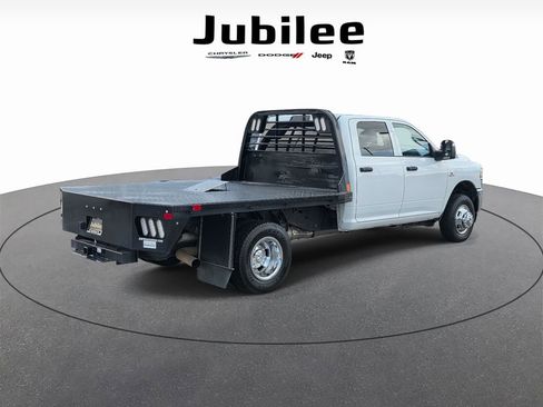 Used 2024 RAM 3500 Tradesman w/ Chrome Appearance Group image 5