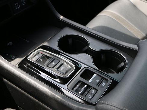 Used 2025 Honda Pilot EX-L image 26