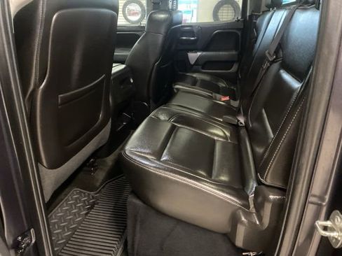Used 2015 Chevrolet Silverado 1500 LTZ Z71 w/ LTZ Plus Package AWD/4WD image 31