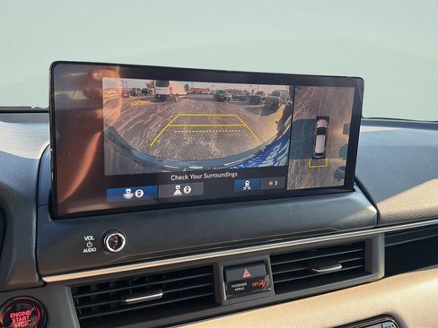 Used 2026 Honda Pilot Touring image 19