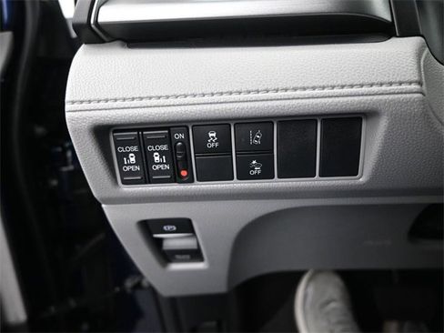 Used 2019 Honda Odyssey EX image 25