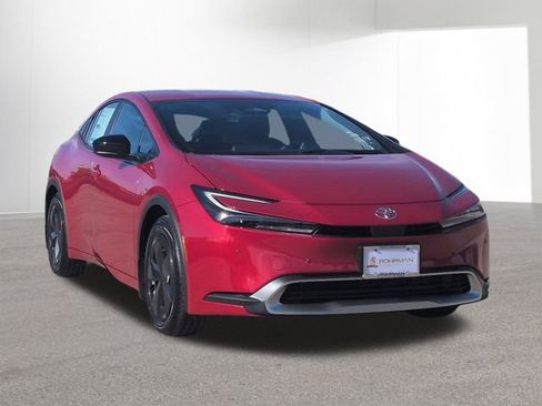 New 2026 Toyota Prius Plug-In Hybrid image 3