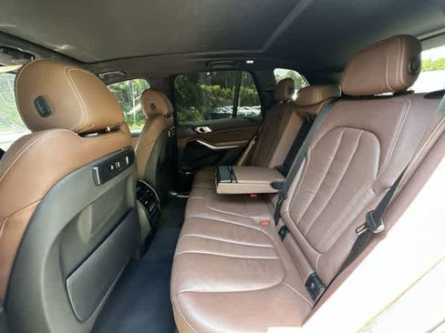 Used 2019 BMW X5 xDrive40i w/ Premium Package 2 AWD/4WD image 19