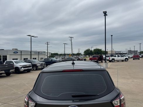 Used 2018 Ford Escape S FWD image 5