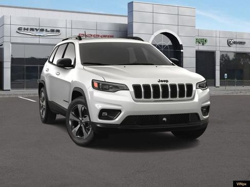 Used 2023 Jeep Cherokee Altitude Lux w/ Lux Elite Package AWD/4WD image 16