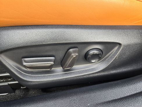 Used 2022 Toyota Avalon Limited w/ Advanced Safety Package image 23