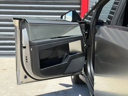 Used 2025 Tesla Cybertruck AWD Crew Cab image 13
