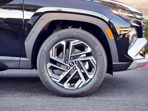 New 2026 Hyundai Tucson Limited image 8