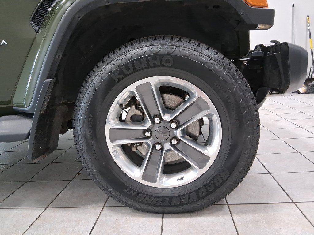 Used 2022 Jeep Wrangler Unlimited Sahara w/ Cold Weather Group AWD/4WD image 31