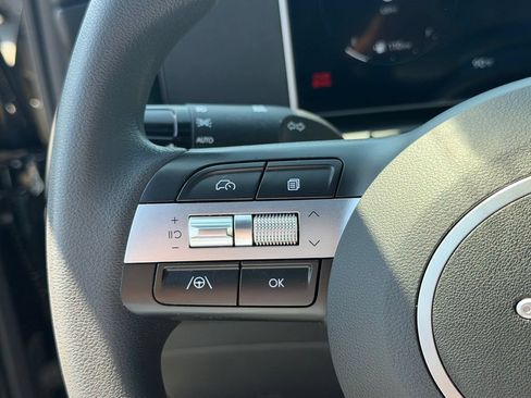 Used 2025 Hyundai Santa Cruz SEL FWD image 18