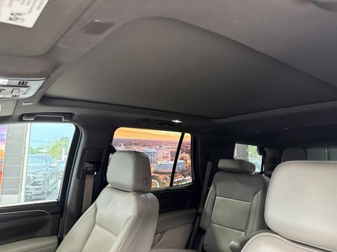 Used 2023 Chevrolet Tahoe Z71 w/ Luxury Package AWD/4WD image 26