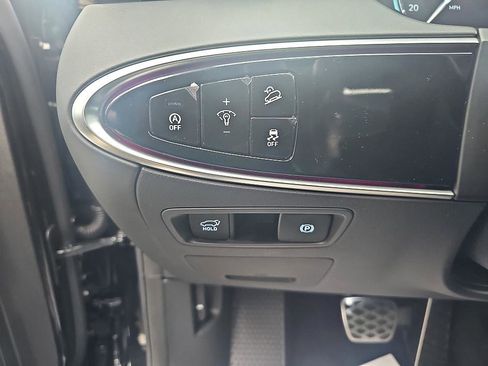 Used 2025 Genesis GV70 3.5T Sport w/ Sport Prestige Package image 15